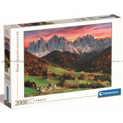 Italia: St. Magdalena-kirken, Dolomittene, 2000 brikker