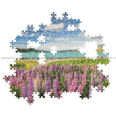 Bilde av New Zealand: Lupiner ved Lake Tekapo, 1500 brikker